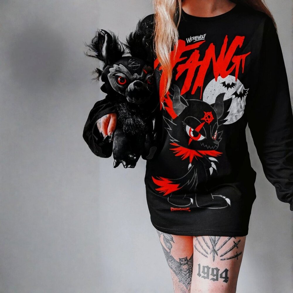 Kreeptures ✦ Werewolf Fang Long Sleeve Top ✦ Black Gothic Plush Print Tee L NWT